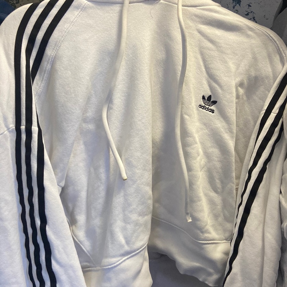 Adidas cropped hoodie, small stain on Bottom of right sleeve. good condition.